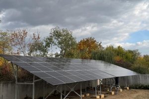 PANOURI FOTOVOLTAICE BIFACIALE